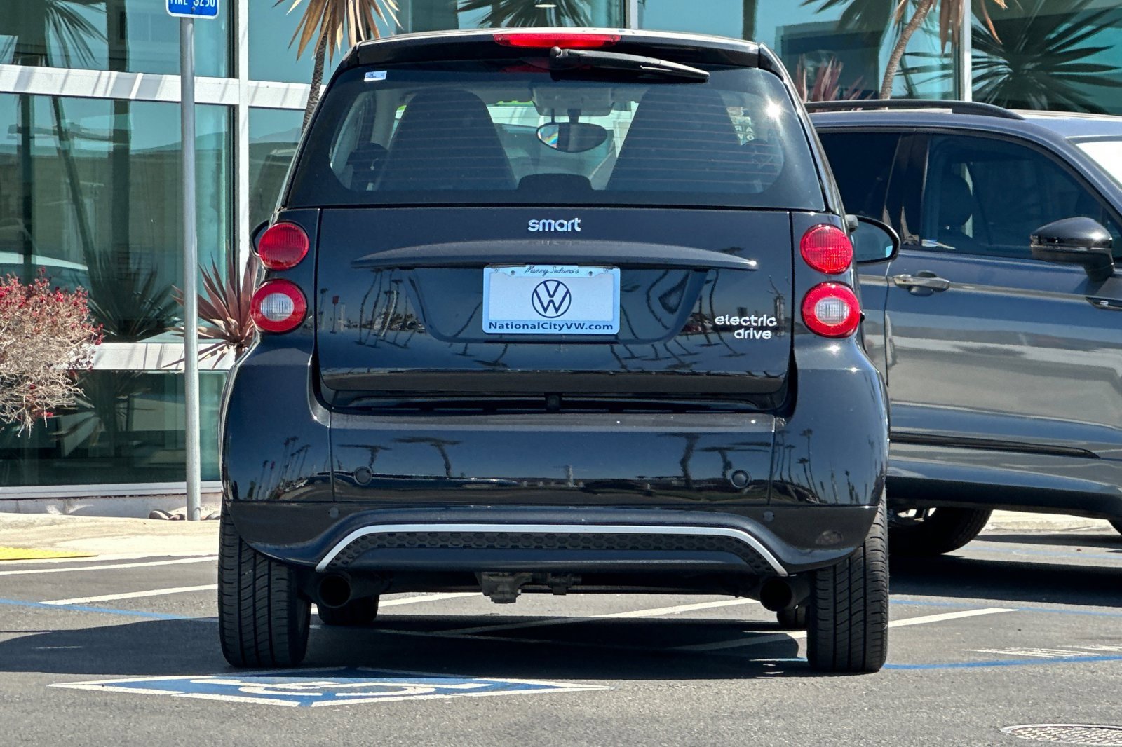 Used 2016 smart fortwo passion image 5