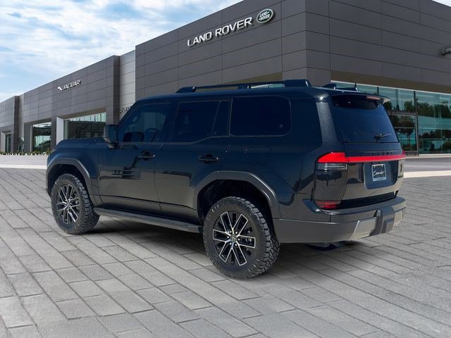 Used 2025 Lexus GX 550 w/ Accessory Package (CT) image 3