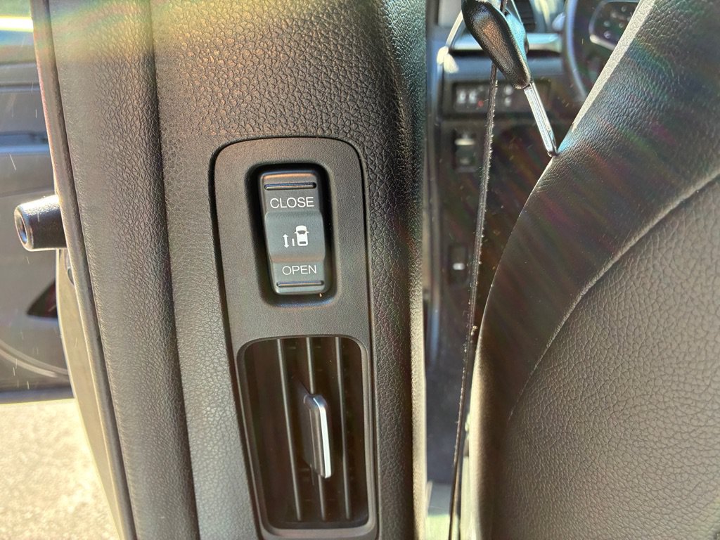 Used 2022 Honda Odyssey EX-L image 29