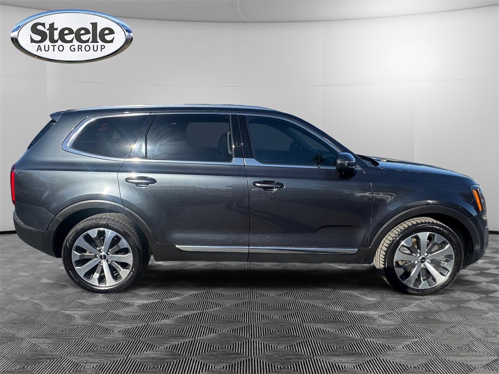 Used 2022 Kia Telluride EX w/ EX Premium Package image 6