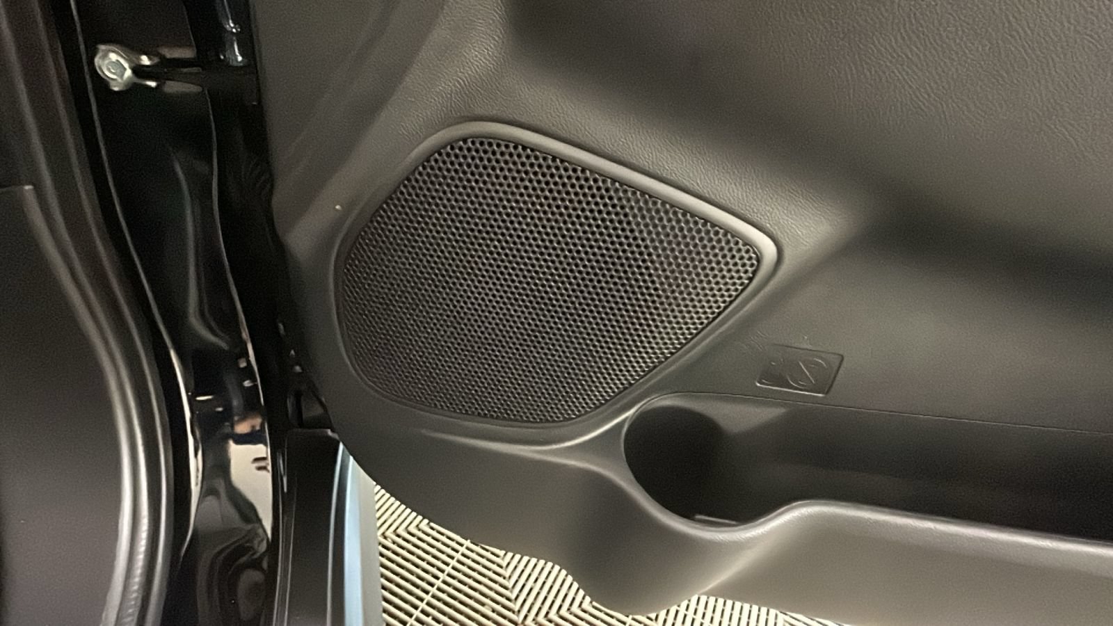 Used 2025 Mitsubishi Outlander Sport AWD image 29