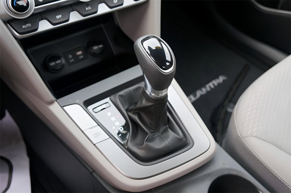 Used 2020 Hyundai Elantra SEL image 26