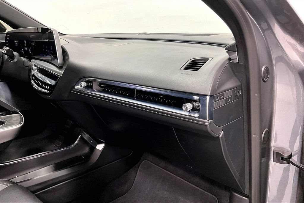 Used 2023 Cadillac Lyriq 2WD image 18