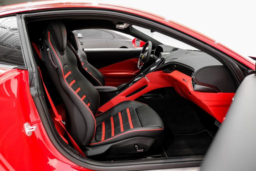 Used 2024 Ferrari Roma image 25
