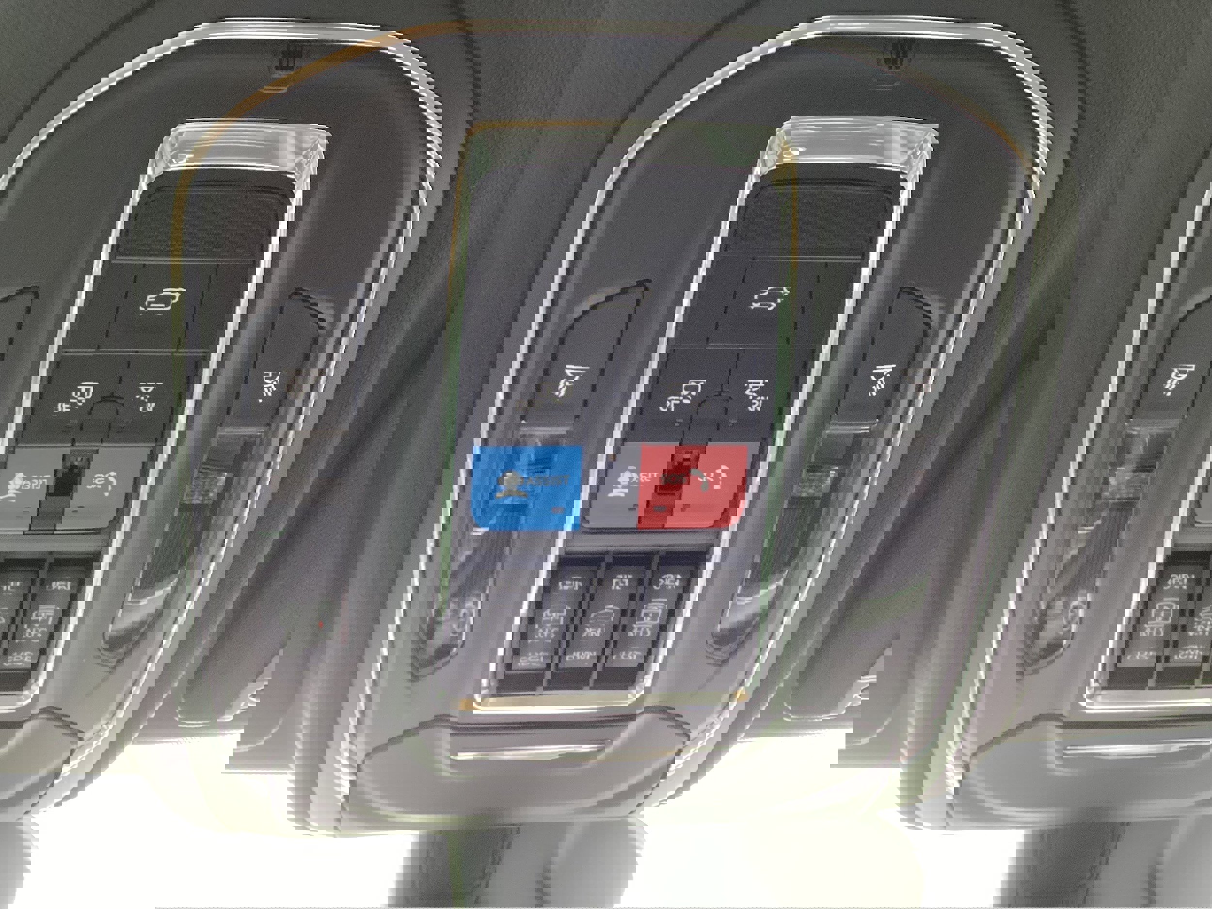 Used 2024 Jeep Grand Cherokee Limited w/ Luxury Tech Group II image 22