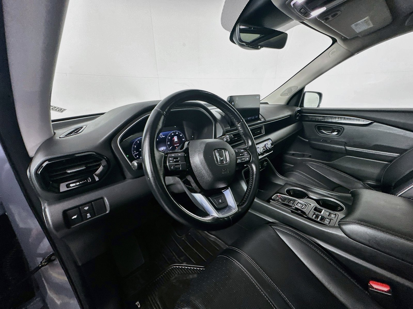 Used 2023 Honda Pilot Elite image 9