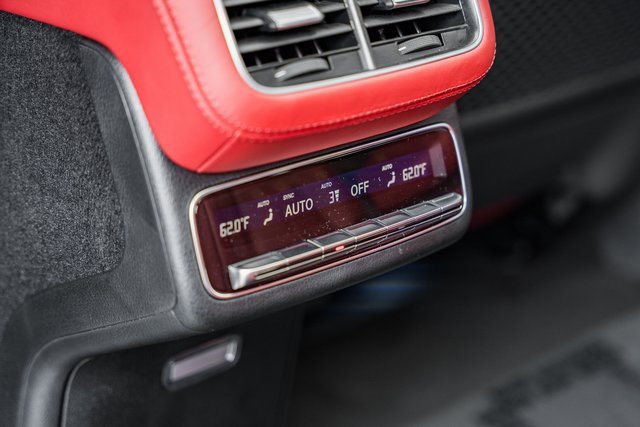 New 2026 Mercedes-Benz GLS 580 4MATIC image 39