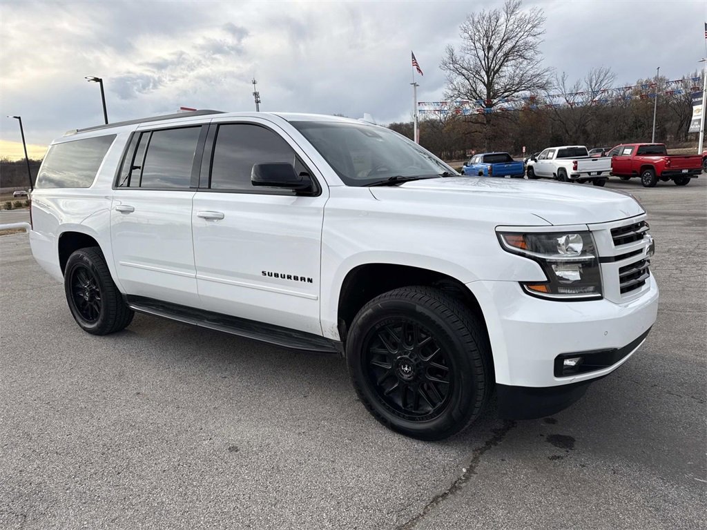 Used 2020 Chevrolet Suburban Premier image 8