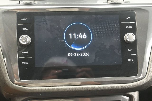 Used 2023 Volkswagen Tiguan SE FWD image 21