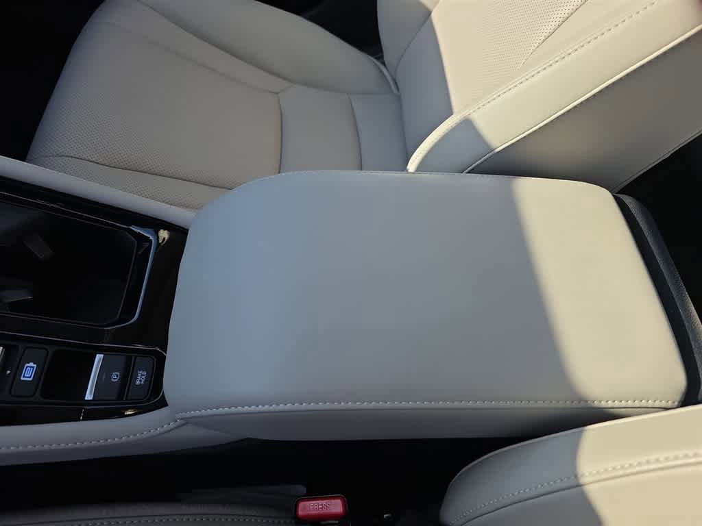 Certified 2025 Honda Accord Touring image 25