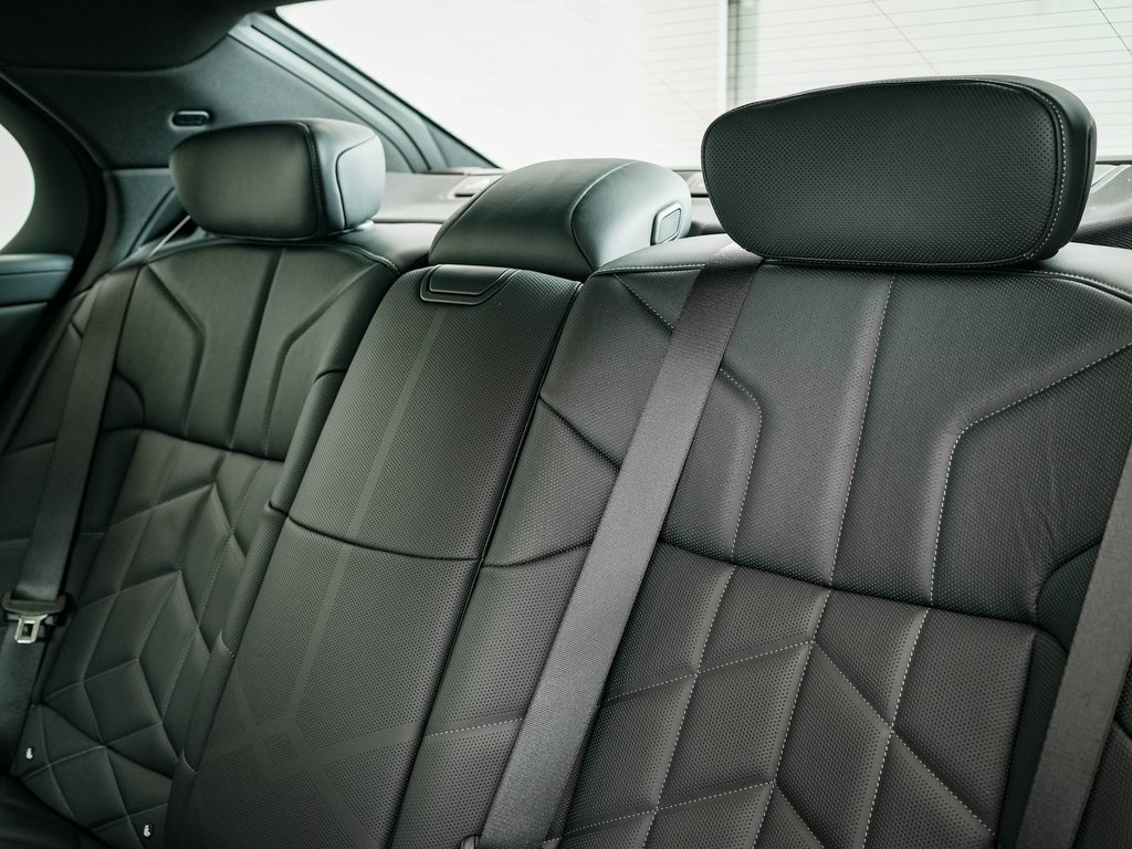 New 2026 BMW 740i xDrive w/ Executive Package image 48