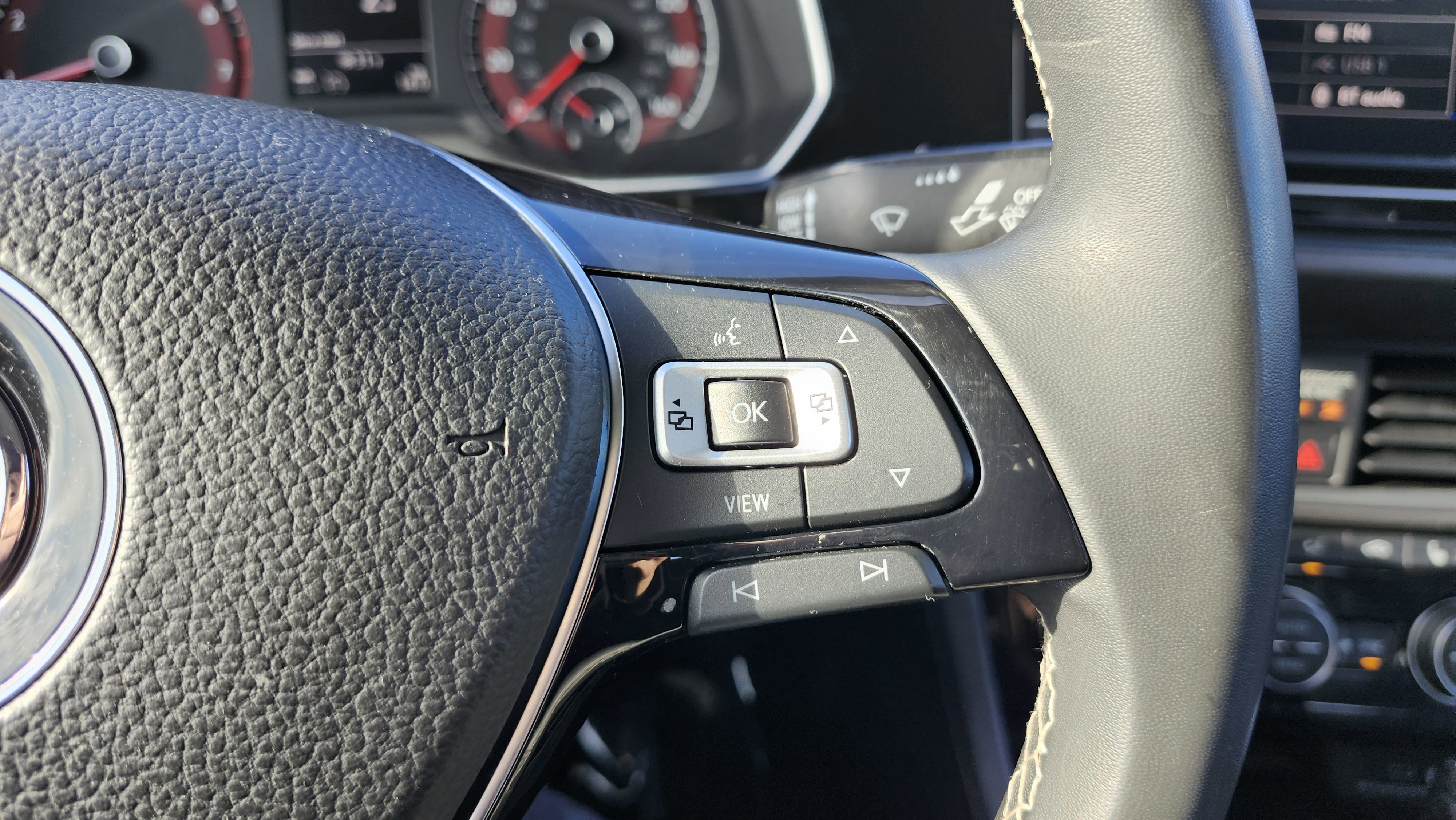 Used 2021 Volkswagen Jetta SE w/ SE Cold Weather Package image 35