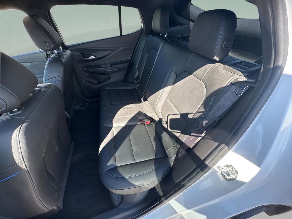 Used 2025 Buick Envista Sport Touring w/ Convenience I Package image 11