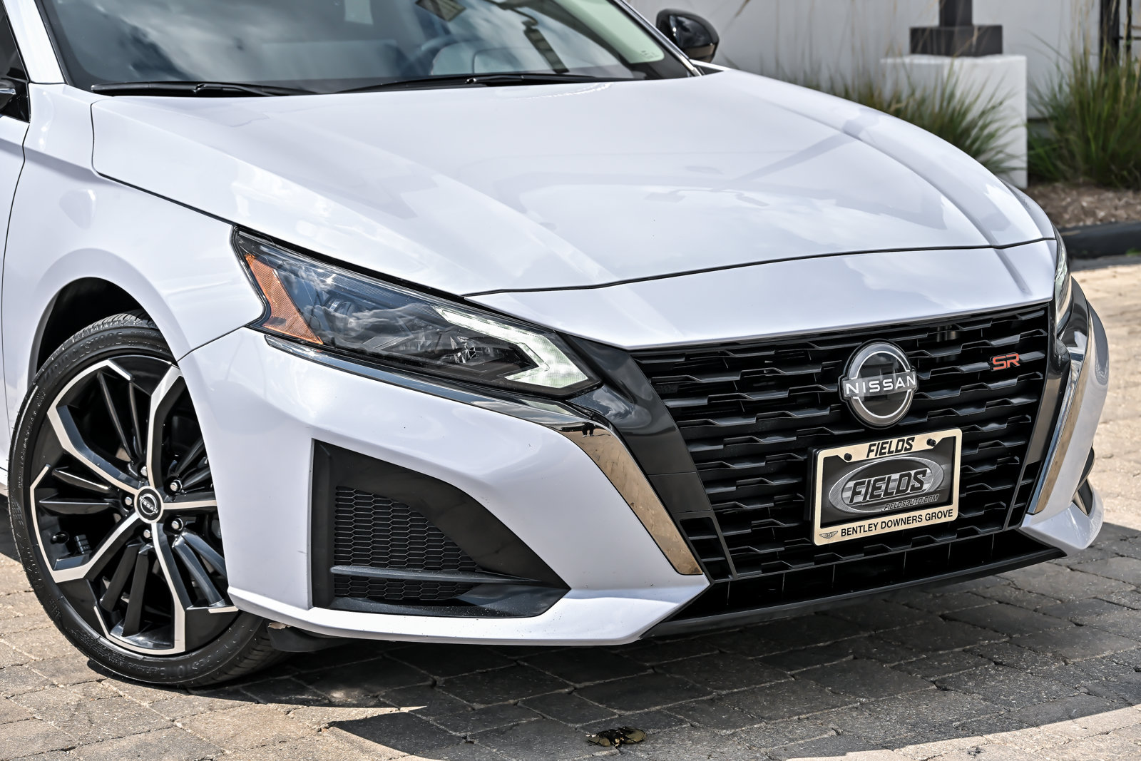 Used 2024 Nissan Altima 2.5 SR w/ SR Premium Package AWD/4WD image 2