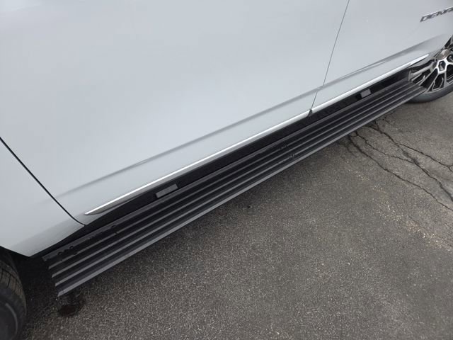 New 2026 GMC Yukon XL Denali w/ Sun & Power Step Package image 22