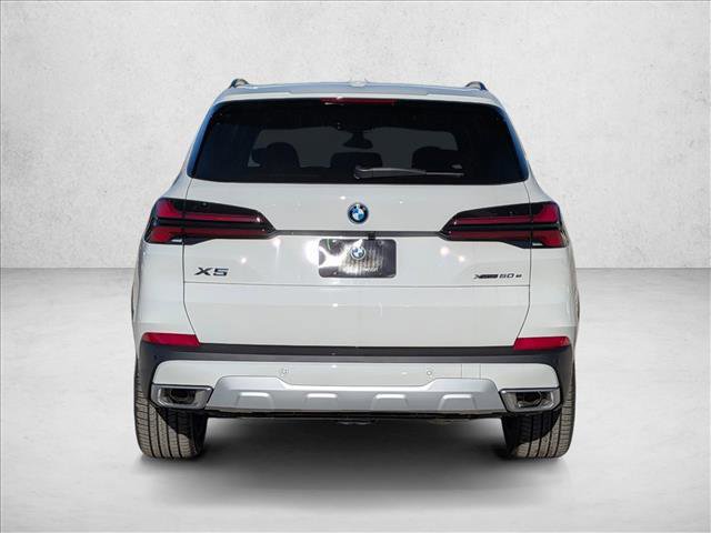 New 2026 BMW X5 xDrive50e image 8