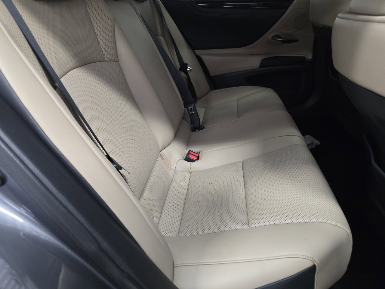 Used 2021 Lexus ES 350 w/ Premium Package image 13