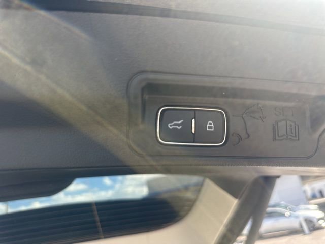 Used 2025 Ford Explorer Active image 41