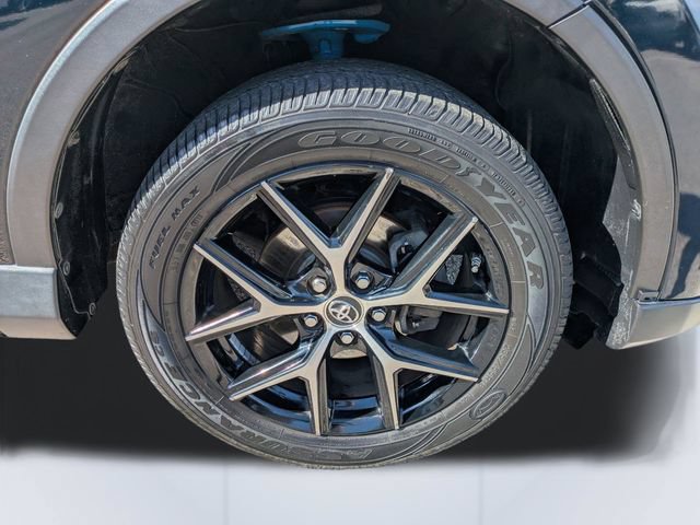 Used 2017 Toyota RAV4 SE w/ Advanced Technology Package AWD/4WD image 11