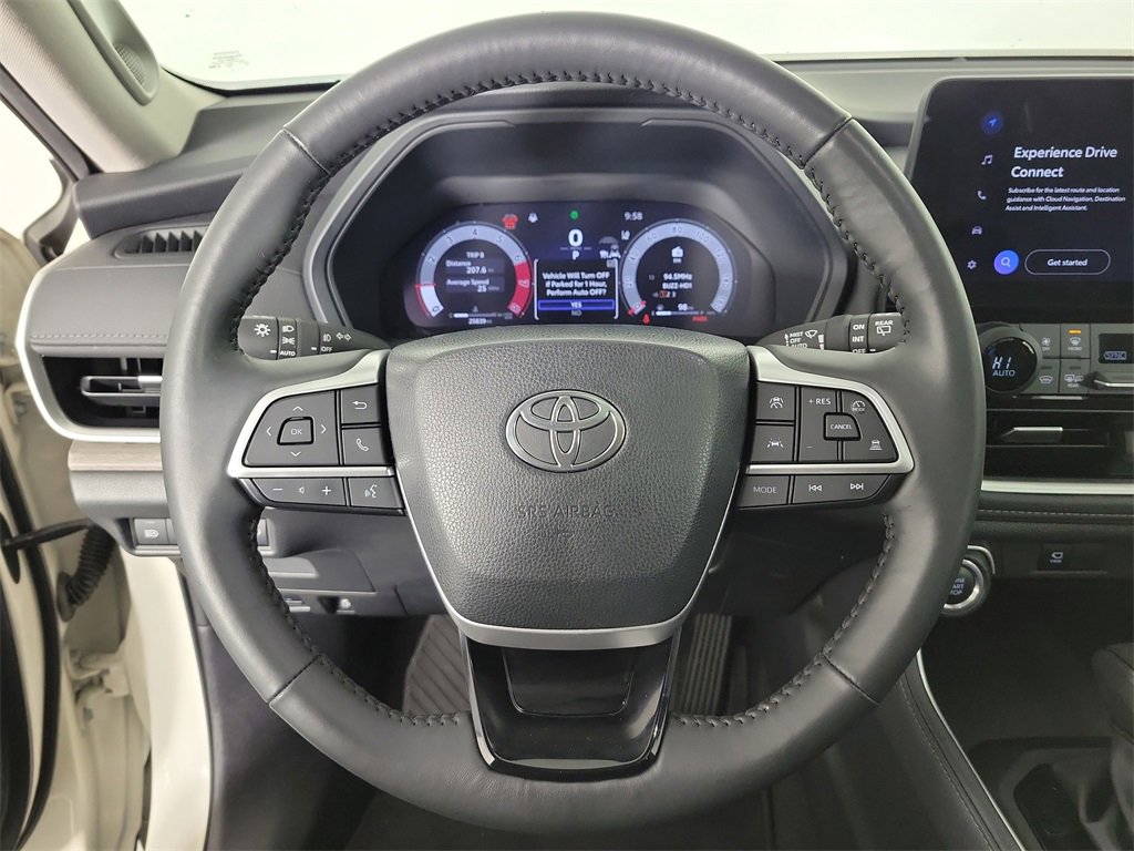 Used 2024 Toyota Grand Highlander XLE image 21