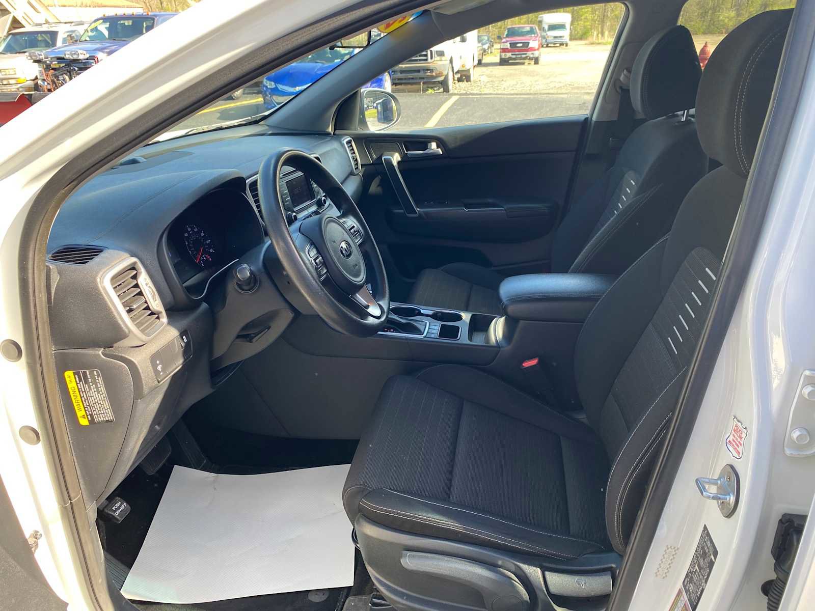 Used 2018 Kia Sportage LX AWD/4WD image 10