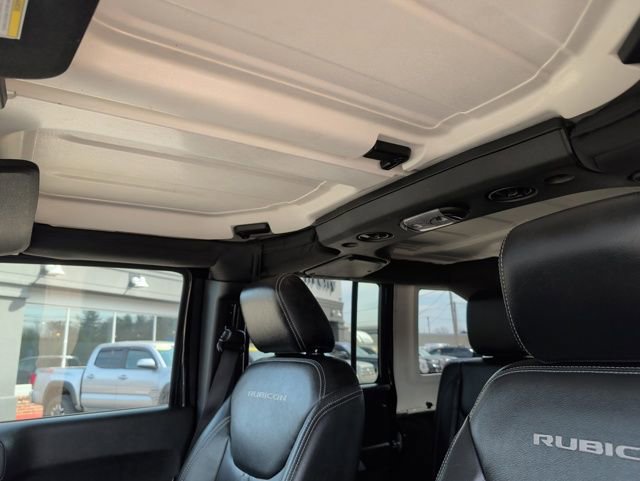 Used 2016 Jeep Wrangler Unlimited Rubicon w/ Connectivity Group image 25