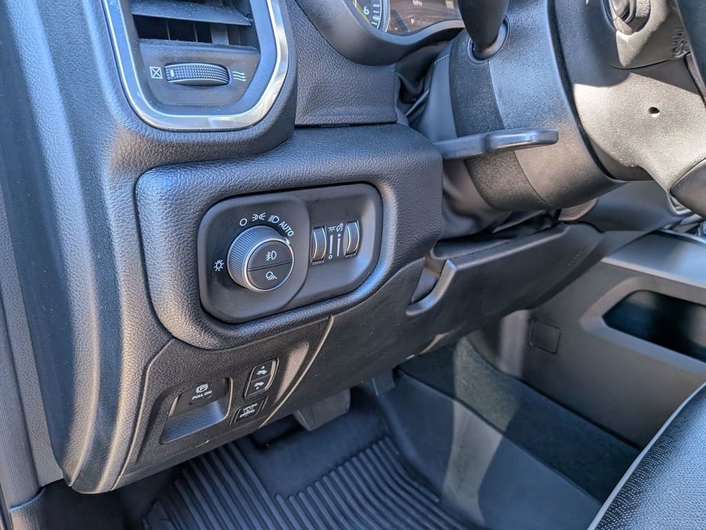 Used 2022 RAM 1500 Laramie AWD/4WD image 13