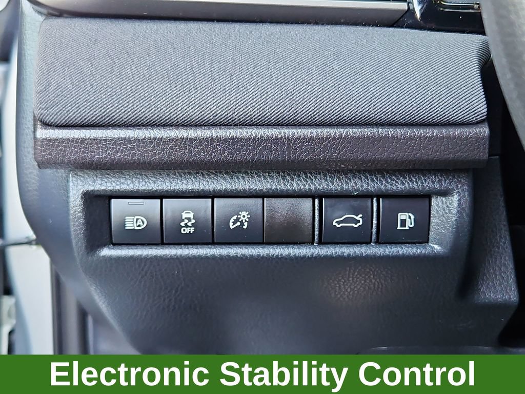 Used 2025 Toyota Camry SE FWD image 15