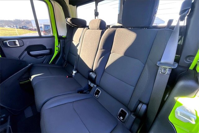 Used 2021 Jeep Gladiator Willys image 26