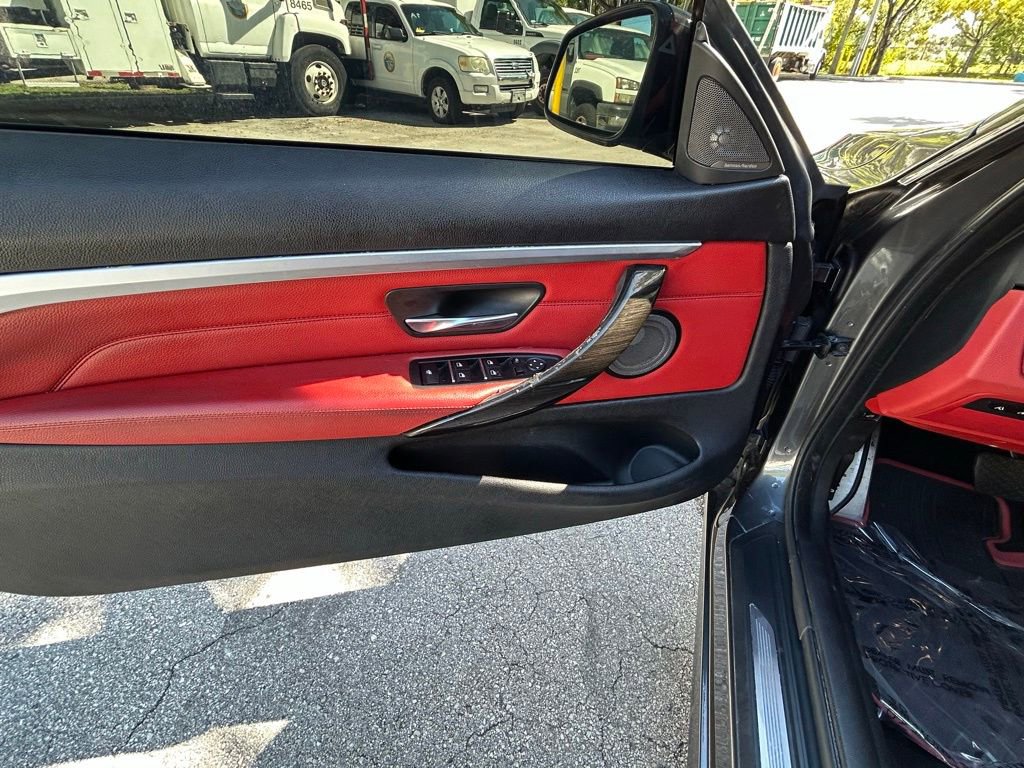 Used 2020 BMW 440i Convertible w/ M Sport Package image 16
