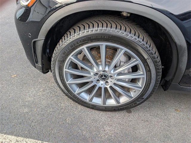 Used 2020 Mercedes-Benz GLC 300 4MATIC Coupe image 5