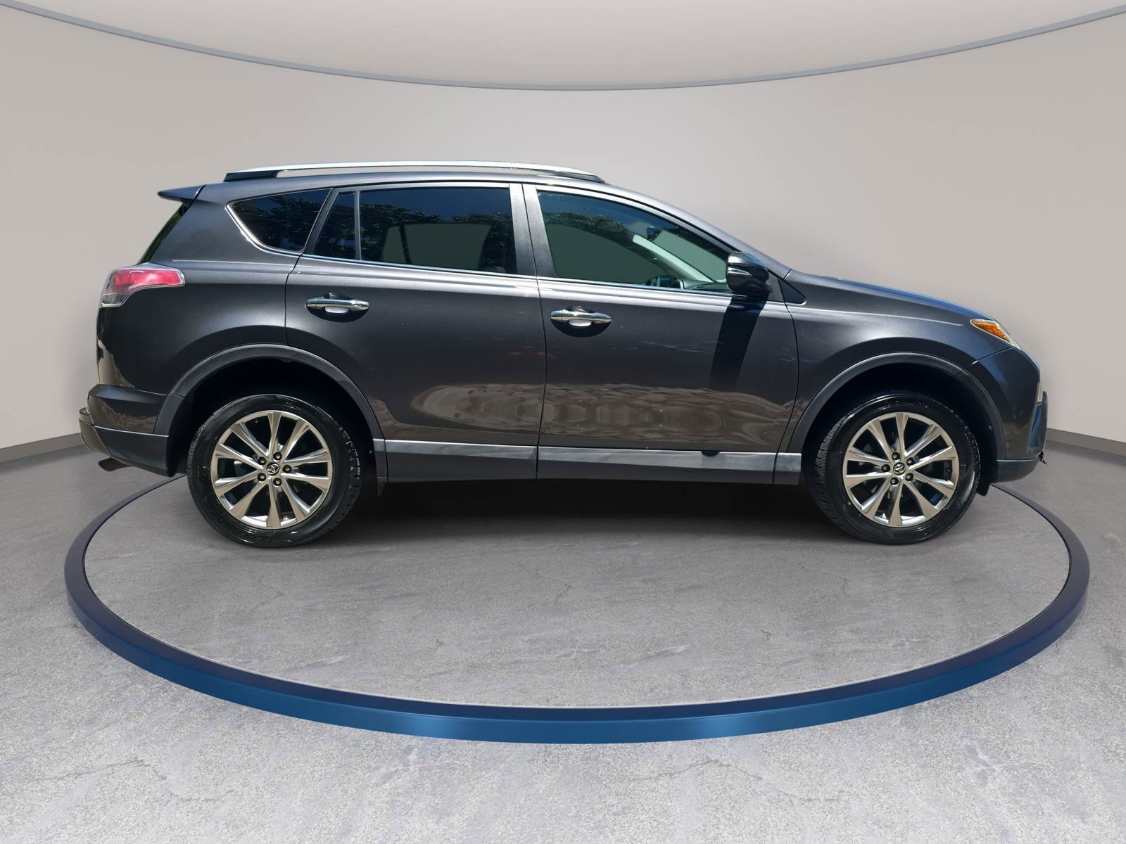 Used 2017 Toyota RAV4 Limited w/ All Weather Liner Package AWD/4WD image 4