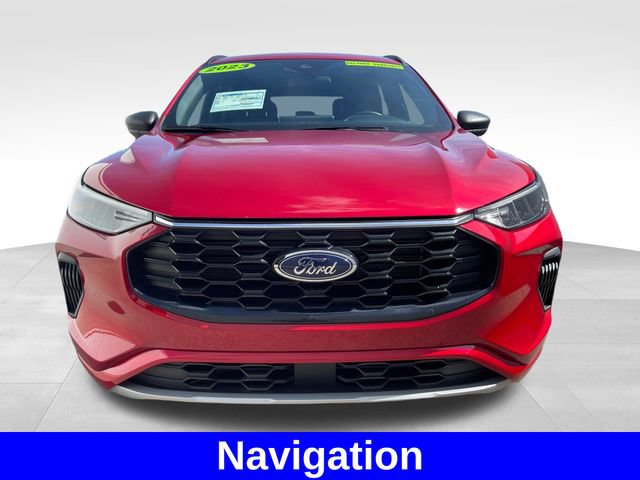 Used 2023 Ford Escape ST-Line w/ Tech Pack #1 AWD/4WD image 8