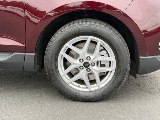 Used 2024 Ford Edge SEL w/ Convenience Package image 11