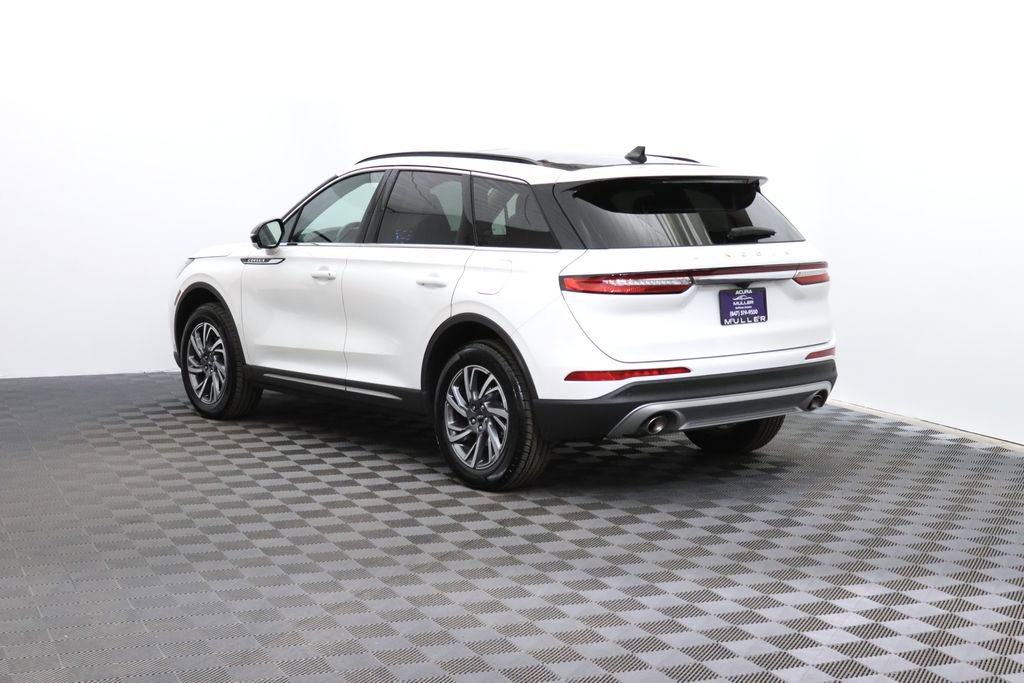 Used 2025 Lincoln Corsair AWD w/ Equipment Group 101A image 7