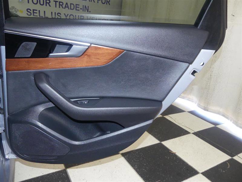 Used 2023 Audi A4 2.0T Premium w/ Convenience Package image 28
