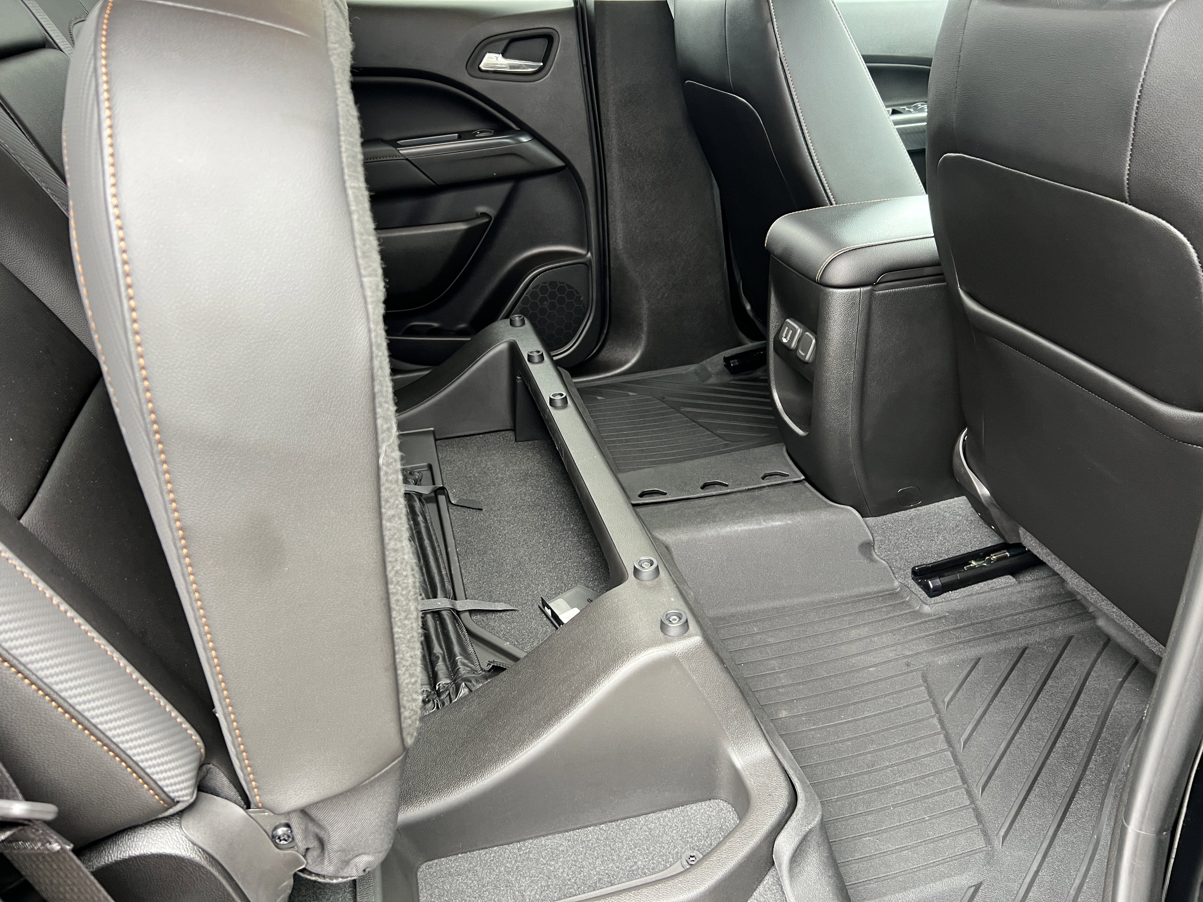 Used 2022 GMC Canyon AT4 image 19