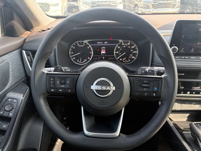 Used 2023 Nissan Rogue SV FWD image 17