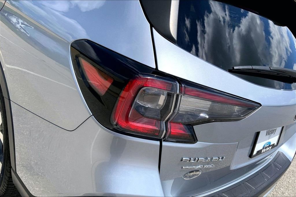 Used 2021 Subaru Outback Limited AWD/4WD image 29