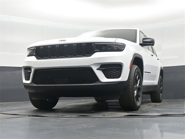 New 2025 Jeep Grand Cherokee Laredo image 44