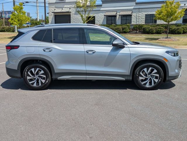 New 2026 Volkswagen Tiguan S FWD image 3