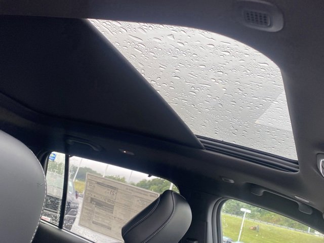 New 2025 Jeep Grand Cherokee L Limited w/ Luxury Tech Group II image 30