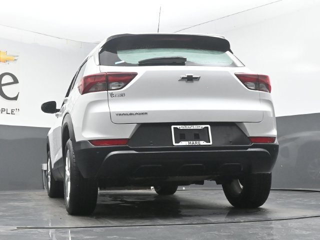 Used 2021 Chevrolet TrailBlazer LS FWD image 59