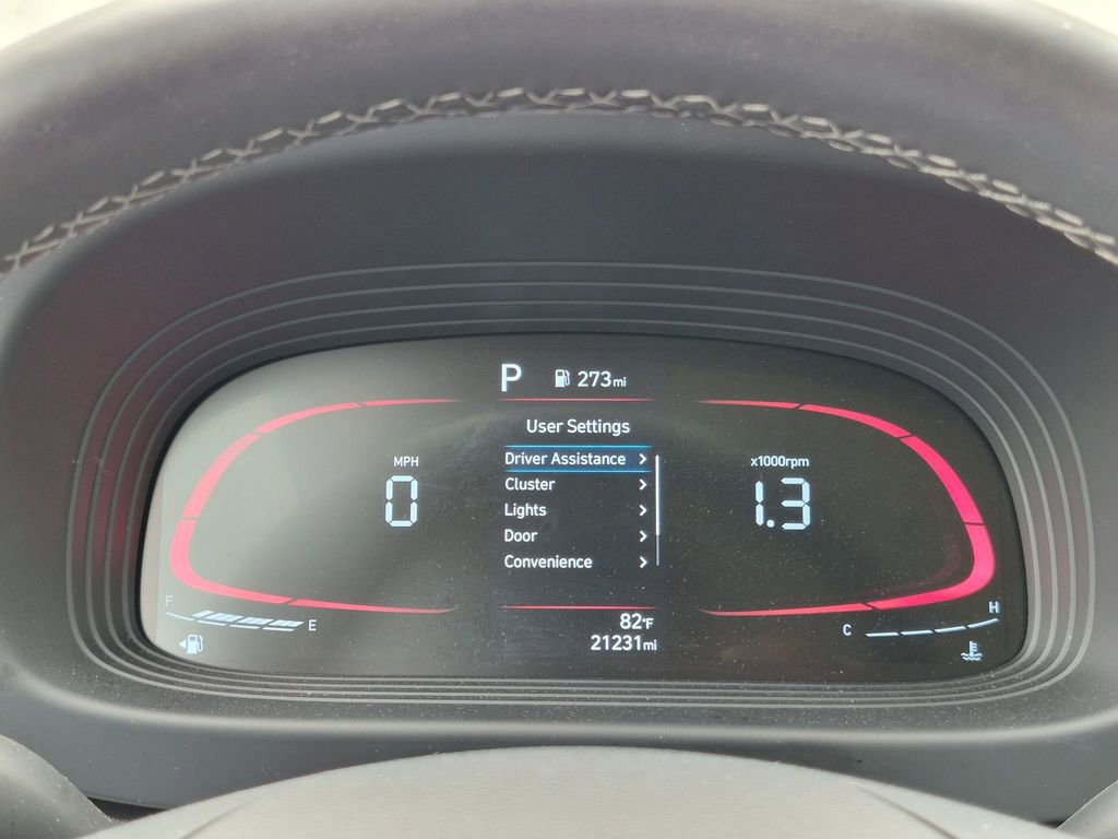 Used 2025 Hyundai Venue SEL FWD image 16