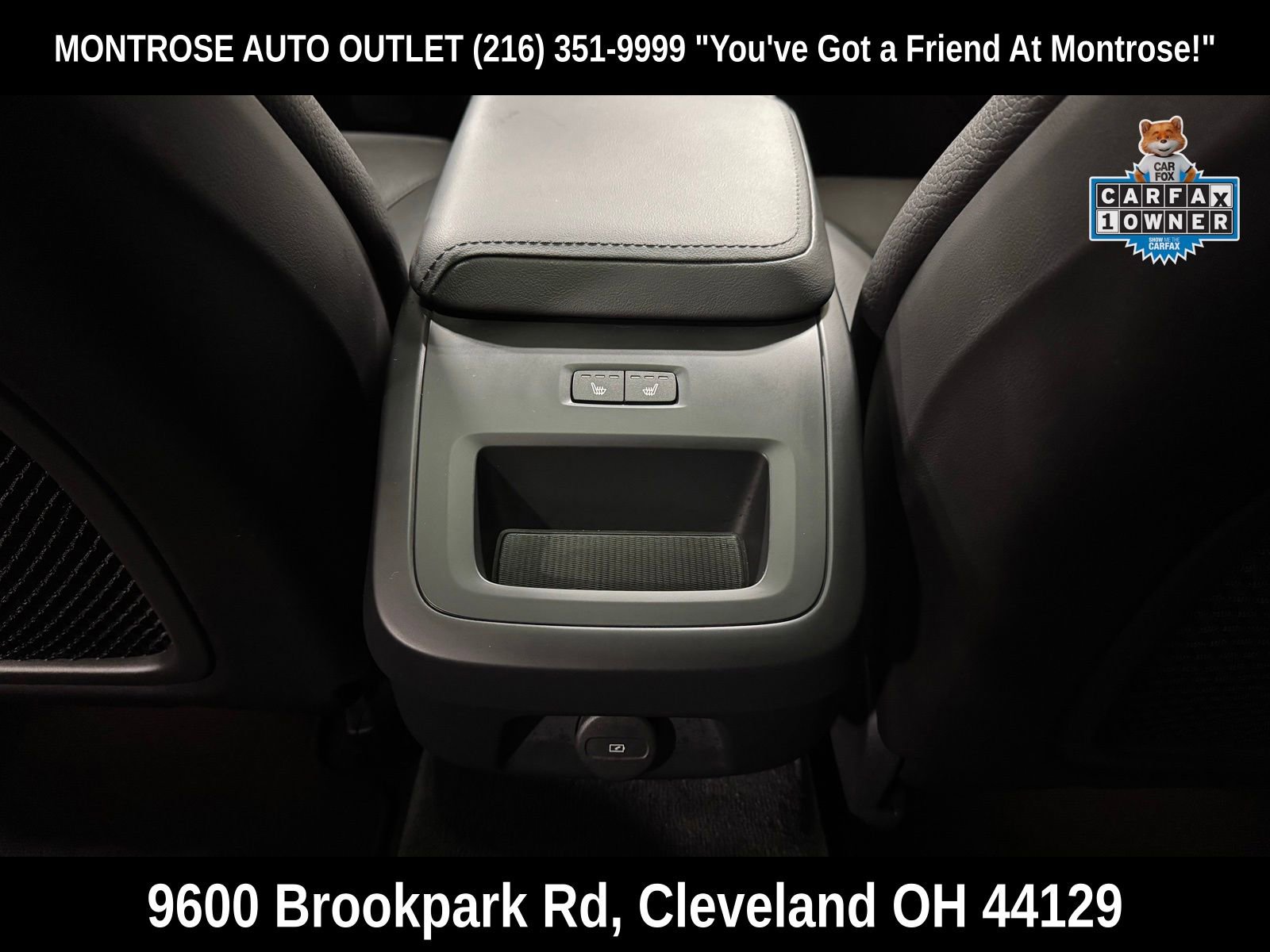 Used 2025 Volvo V60 B5 Cross Country Plus image 36