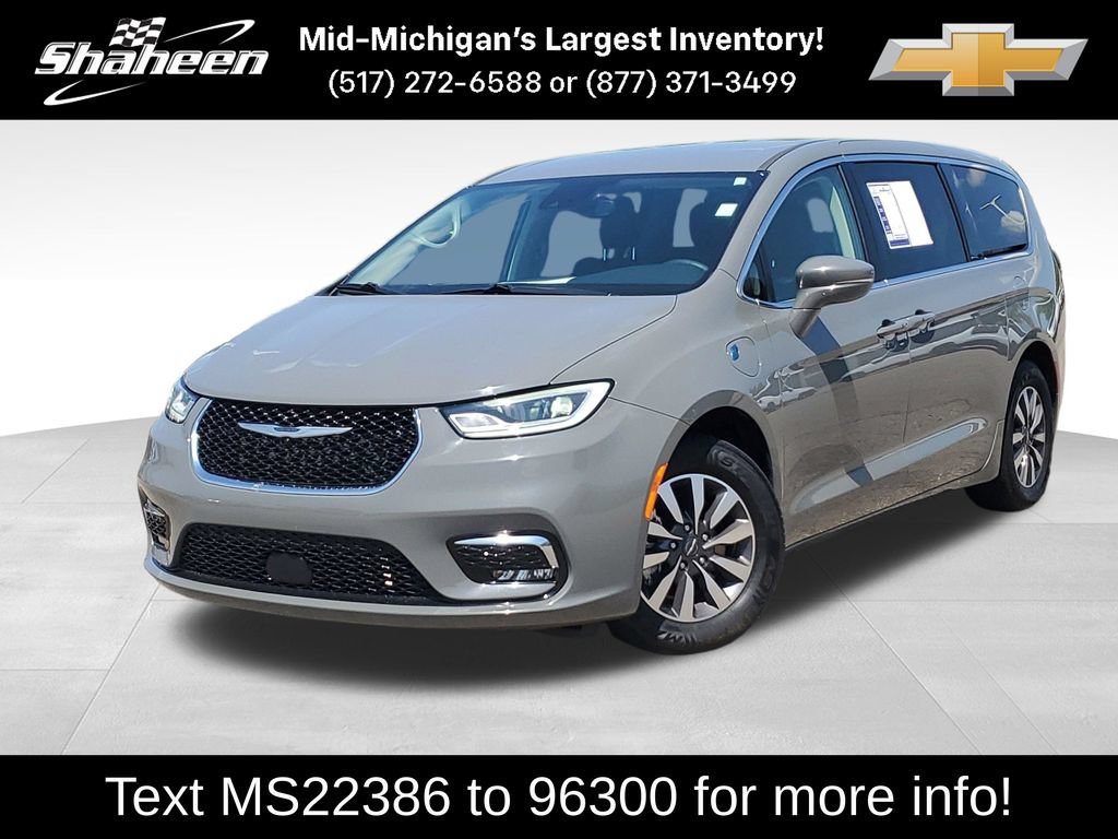 Used 2022 Chrysler Pacifica Touring-L FWD image 1