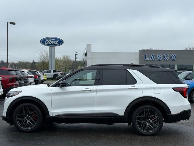 Used 2025 Ford Explorer ST AWD/4WD image 49