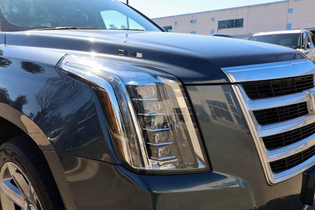 Used 2019 Cadillac Escalade Luxury image 19