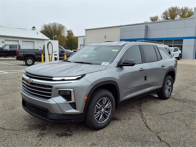 New 2026 Chevrolet Traverse LT w/ Driver Confidence Package image 8