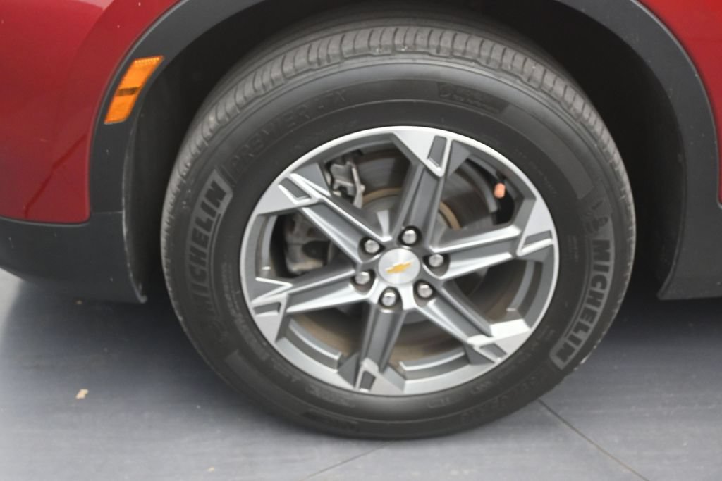 Used 2024 Chevrolet Blazer LT FWD image 9